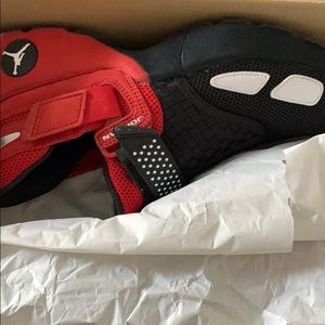 jordan trunners brand new